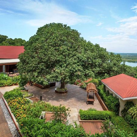 Doubletree By Hilton Goa - Panaji Exterior foto