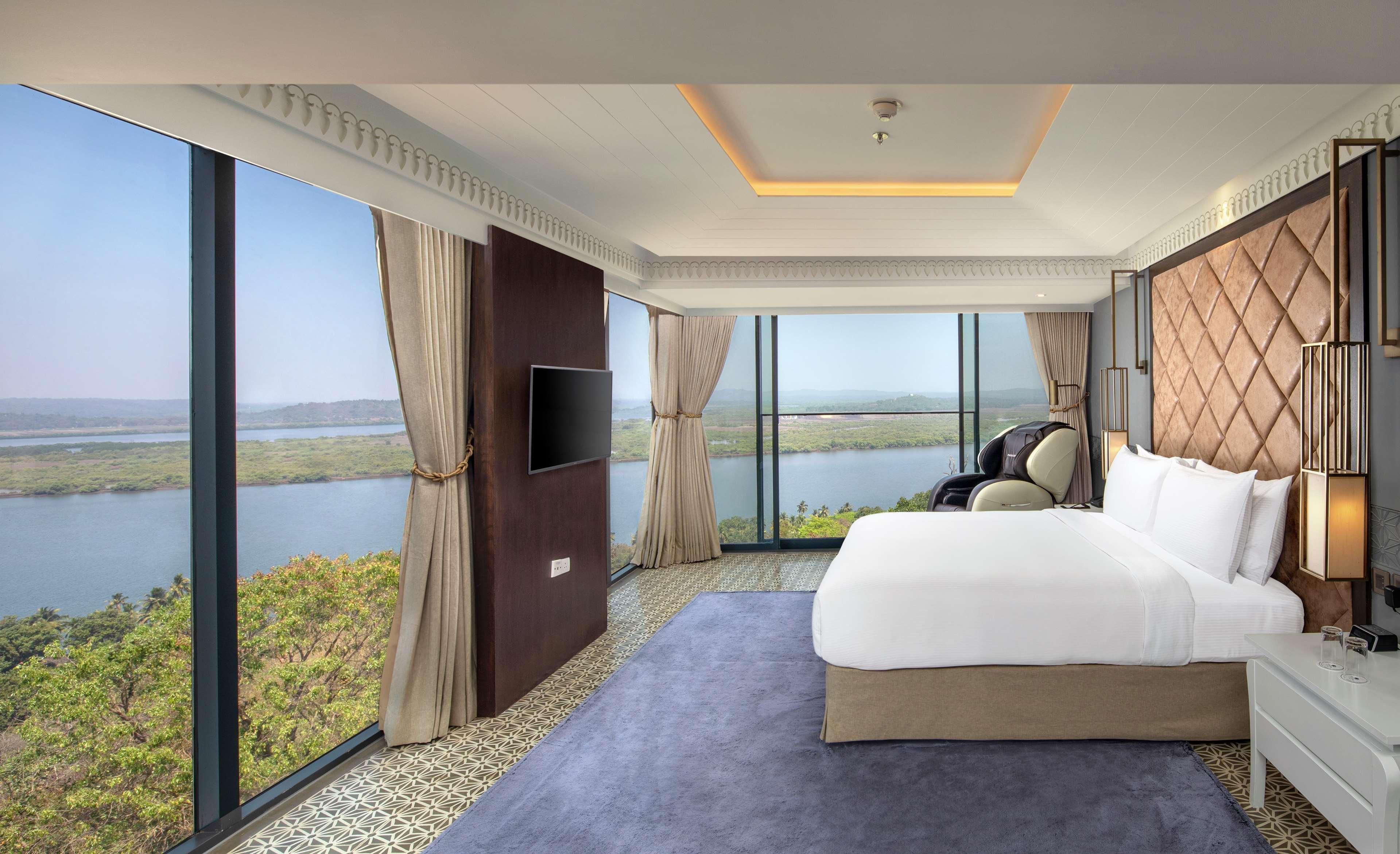 Doubletree By Hilton Goa - Panaji Exterior foto