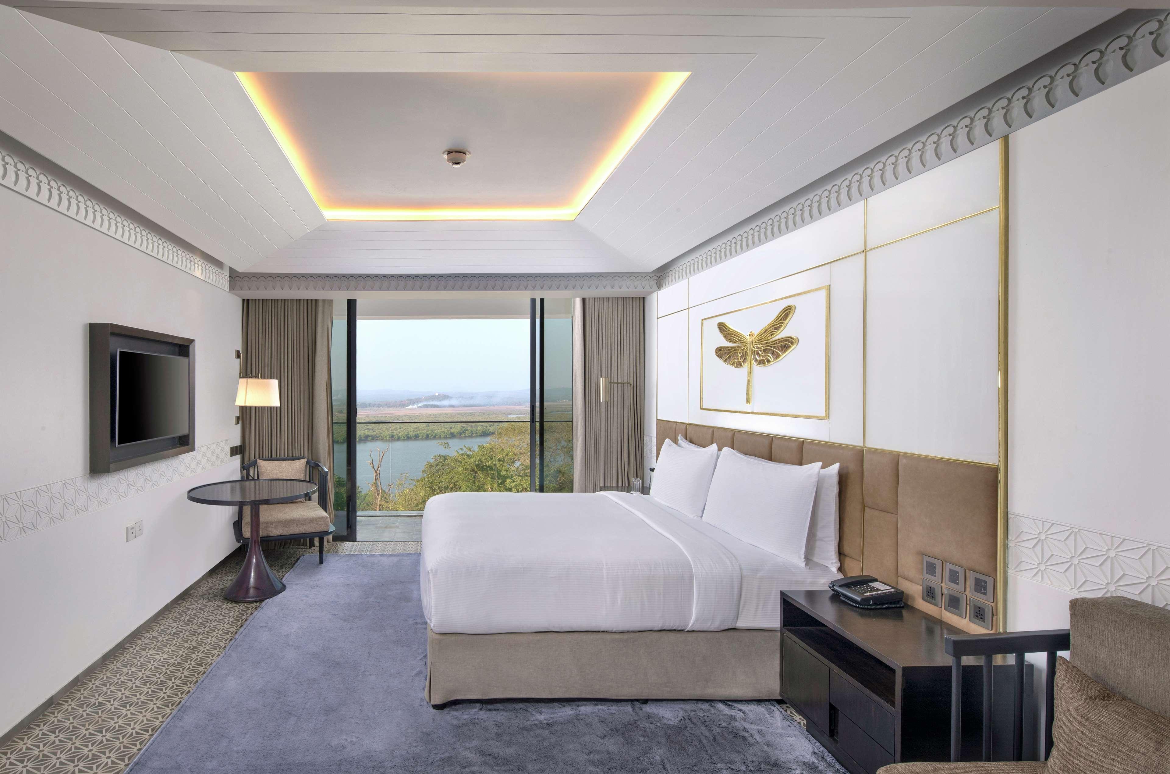Doubletree By Hilton Goa - Panaji Exterior foto