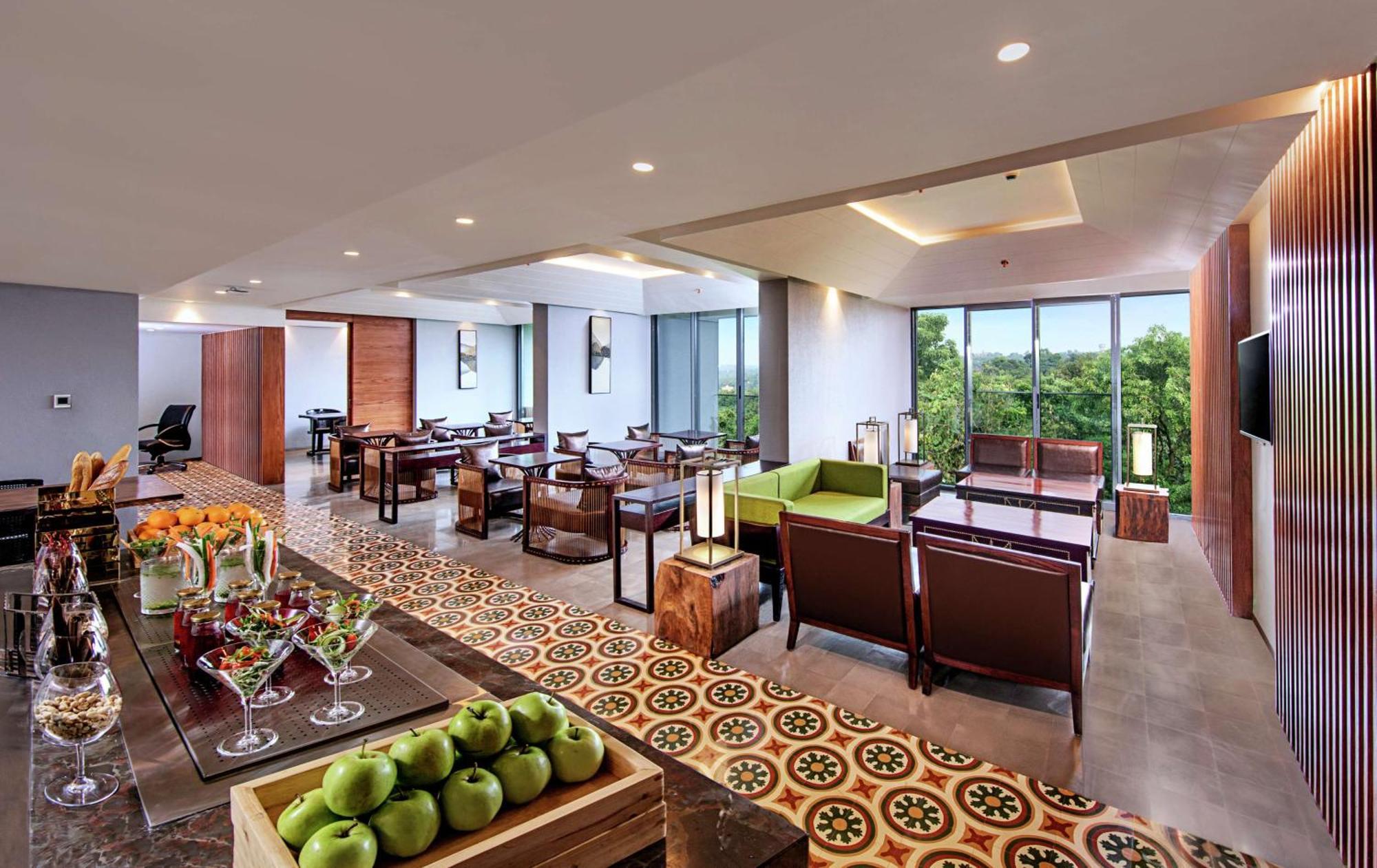 Doubletree By Hilton Goa - Panaji Exterior foto